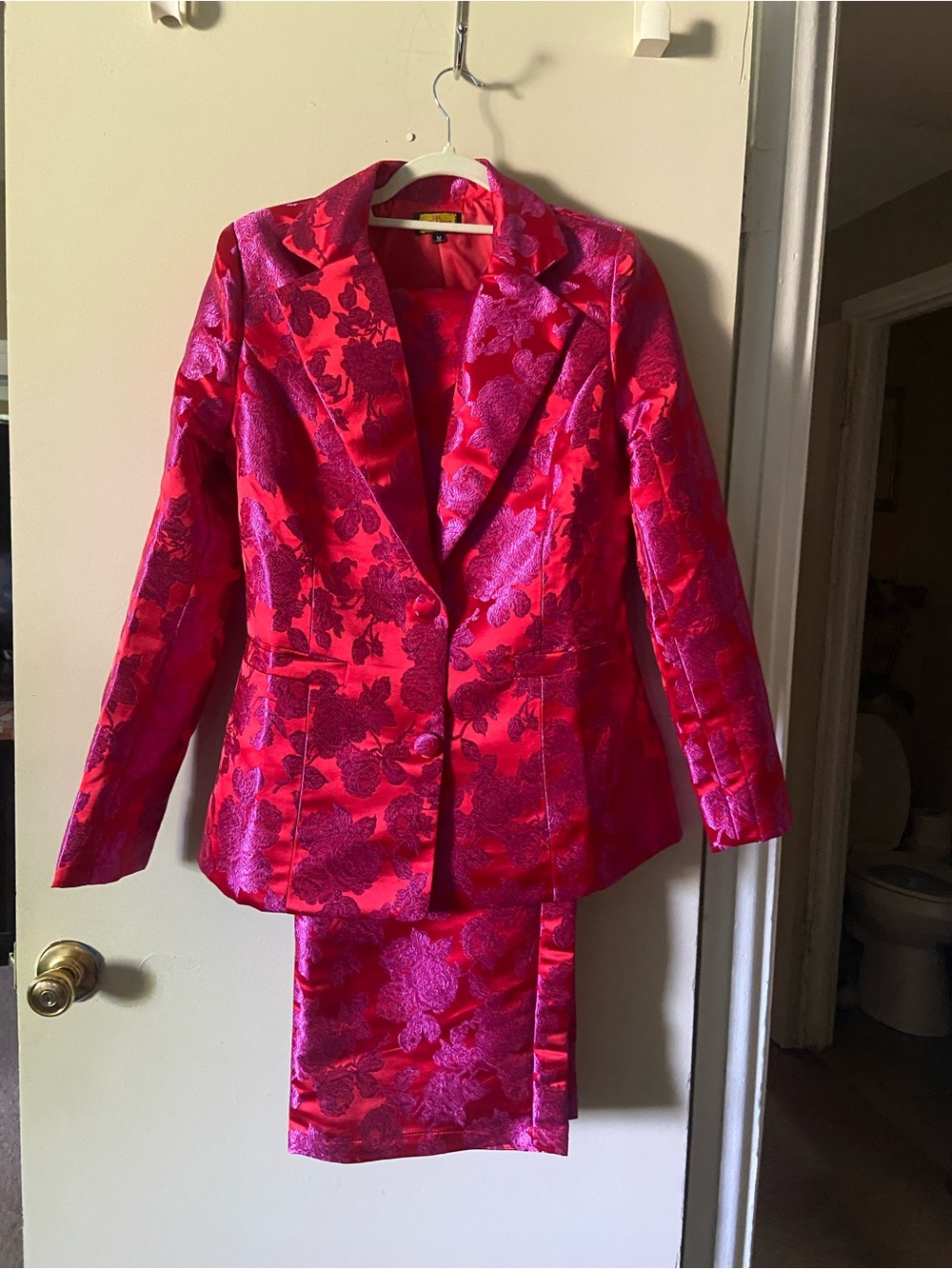 Women’s Floral Jacquard Blazer and Pants set, - Red Pink